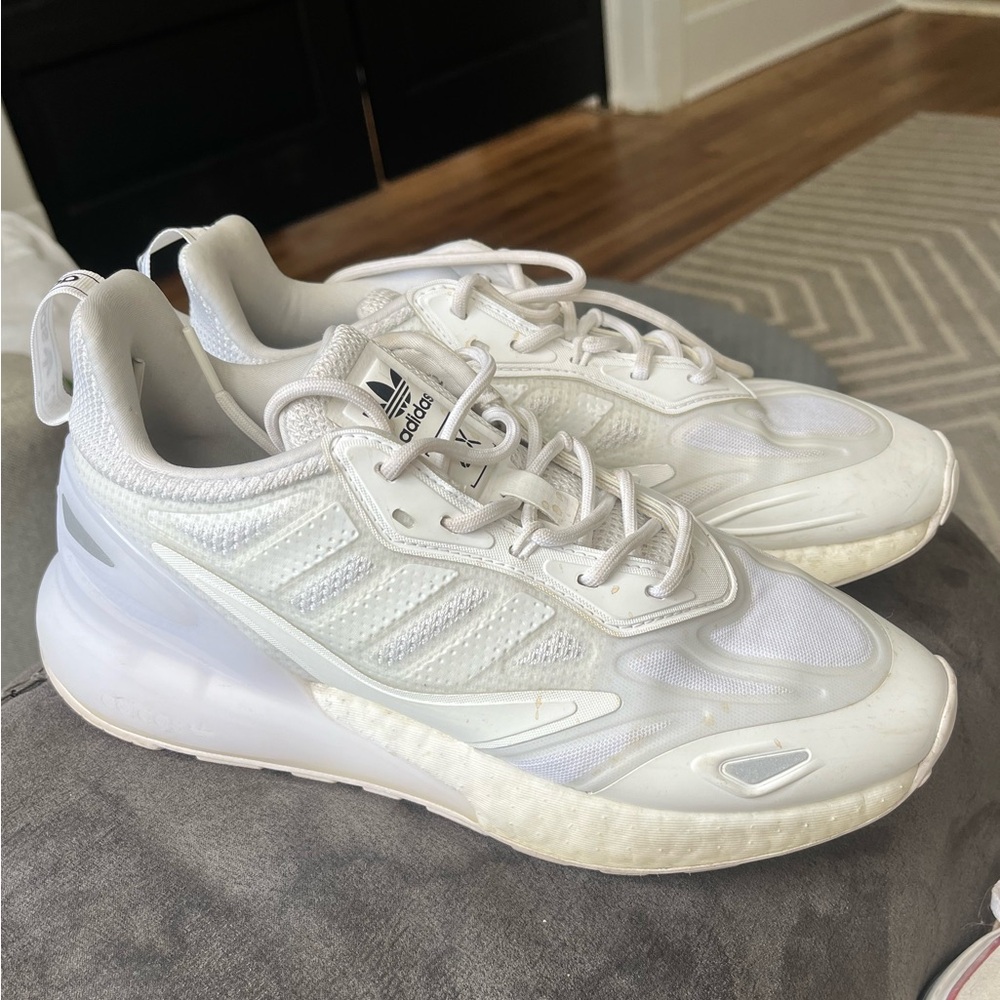 Adidas Tennis Shoes